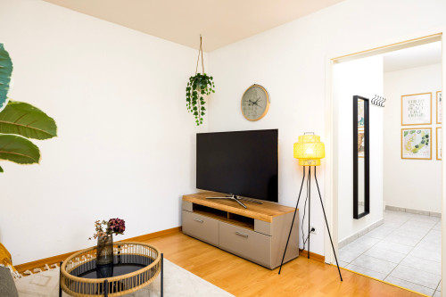 Cozy Apartment direct in the City - huge balcony - Gallery - 16