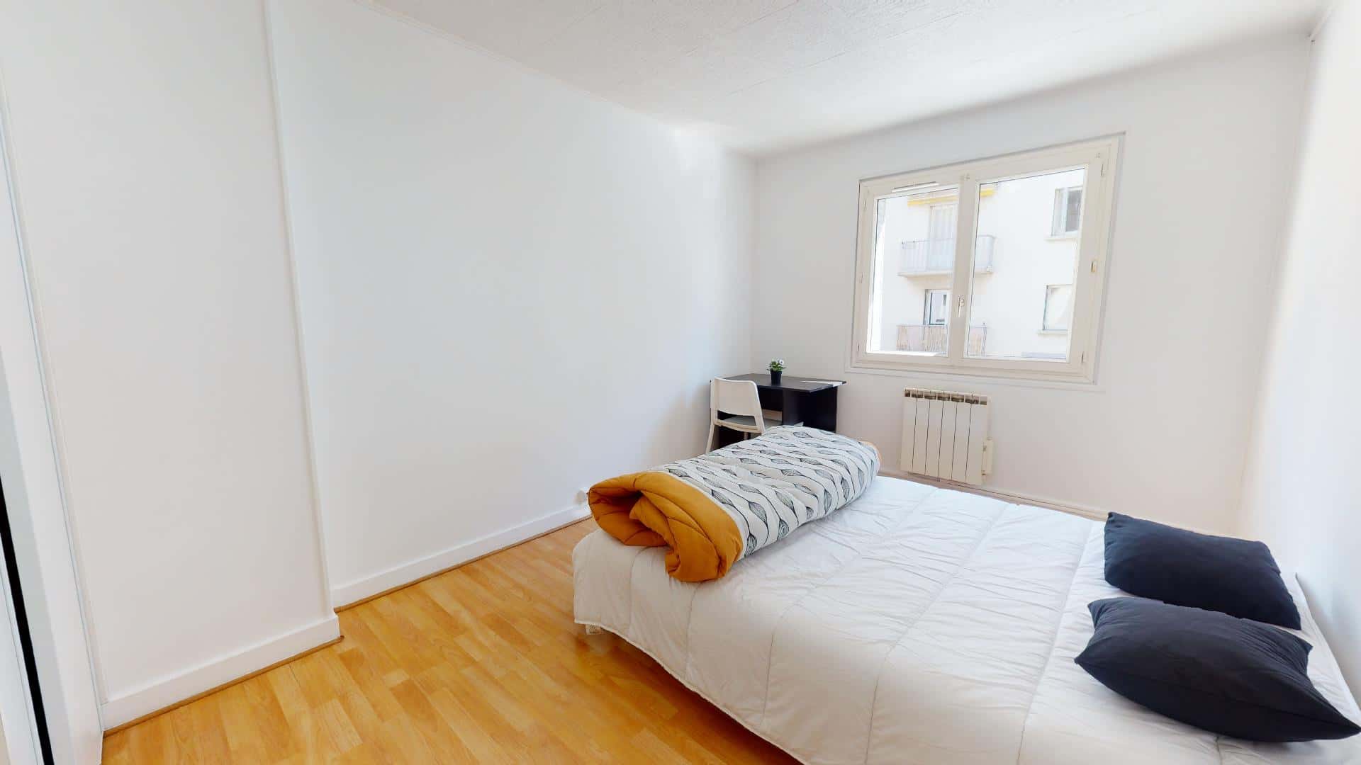  Room  -  Room in Rue du Docteur Hermite, Grenoble for 66 m² with 3 bedrooms  - Gallery -  3