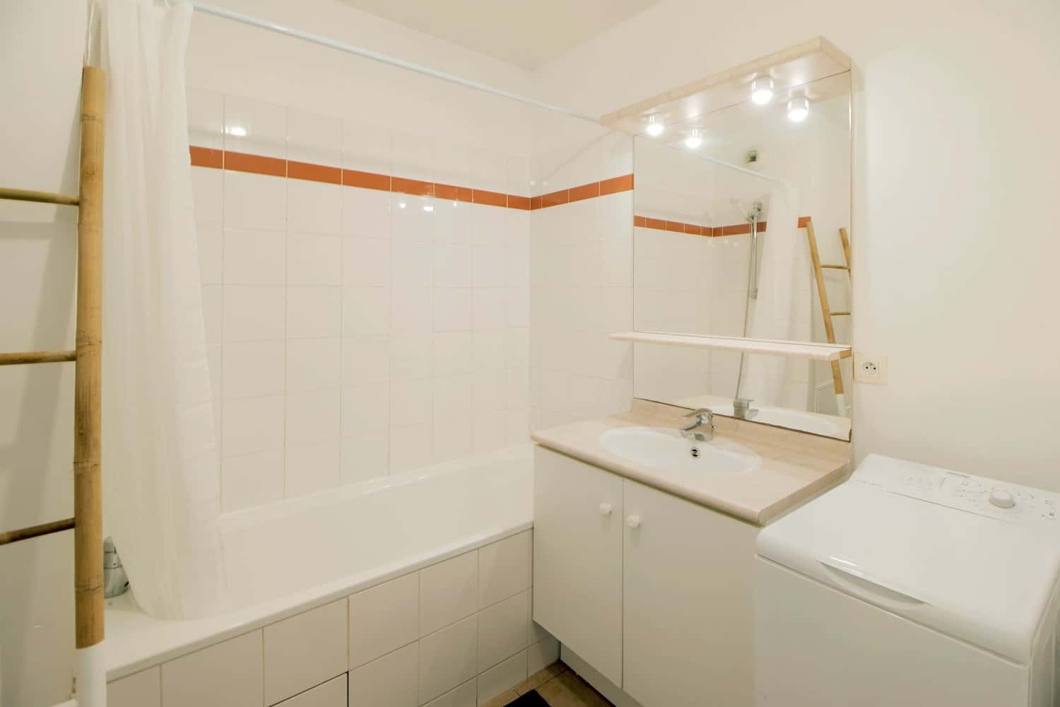  Single Room  -  Nice 10 m² bedroom for rent in SaintDenis  - Gallery -  8