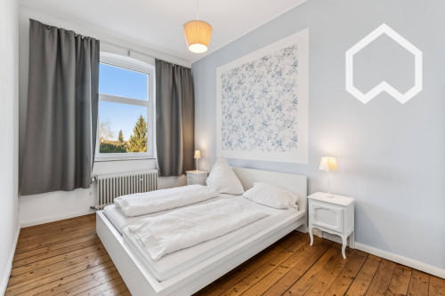 Attractive 50 sqm 2-Room Apartment: Ideal for business professionals or Couples - Gallery - 12