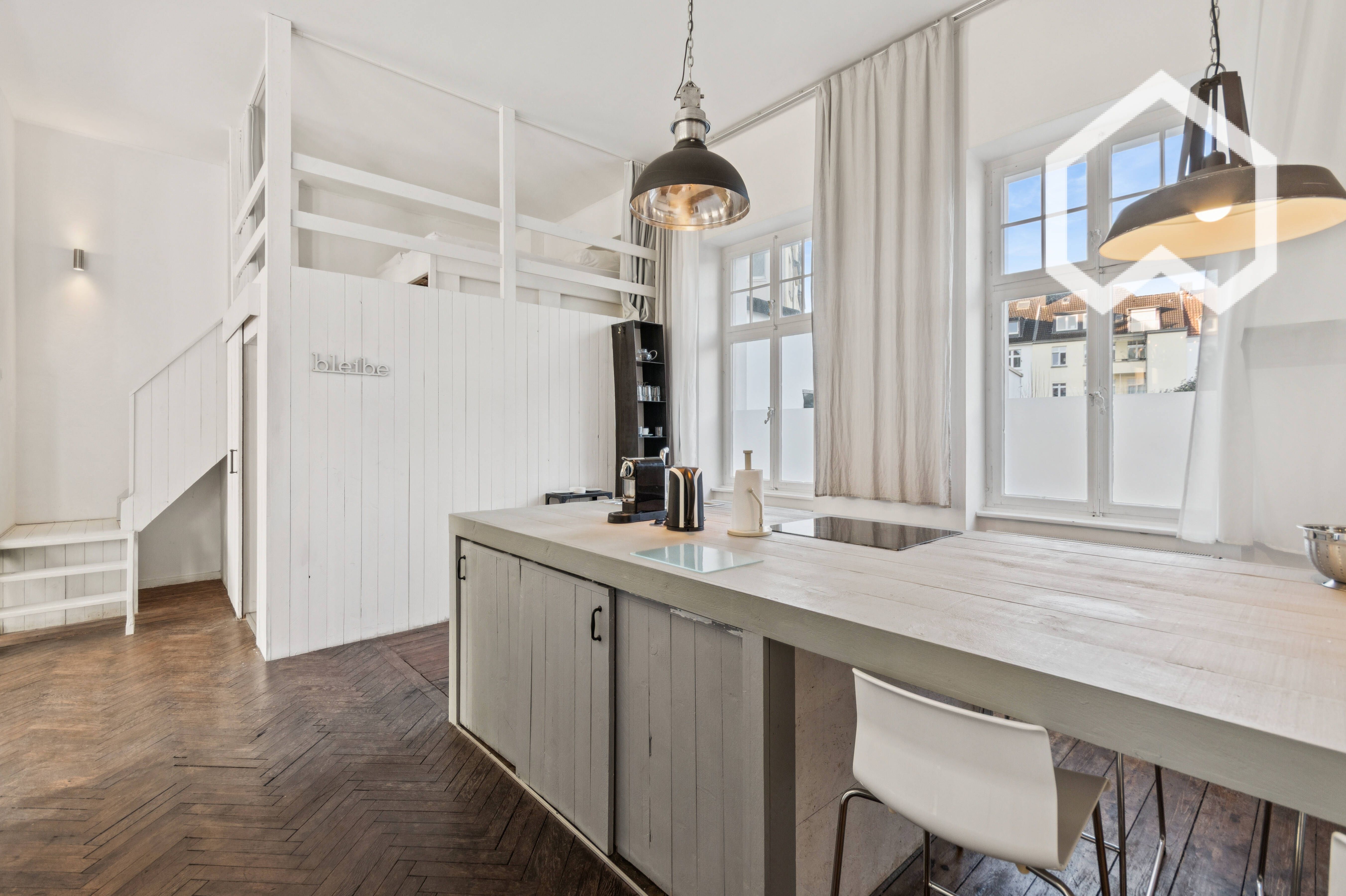Unique 69 Sqm Loft Apartment With Gallery Sleeping Area - 12