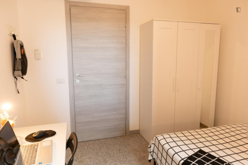Wonderful single bedroom in the center of Cagliari