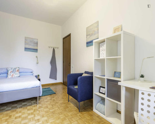 Lovely double bedroom not far from the Campus di Biologia e Biomedicina "Fiore di Botta"