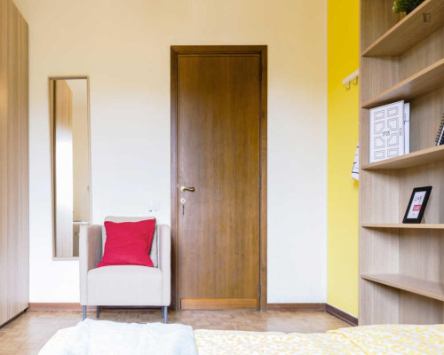 Lovely double bedroom in a 3-bedroom apartment near Parco delle farfalle - Gallery - 8