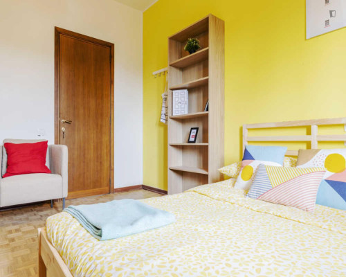Lovely double bedroom in a 3-bedroom apartment near Parco delle farfalle - Gallery - 6
