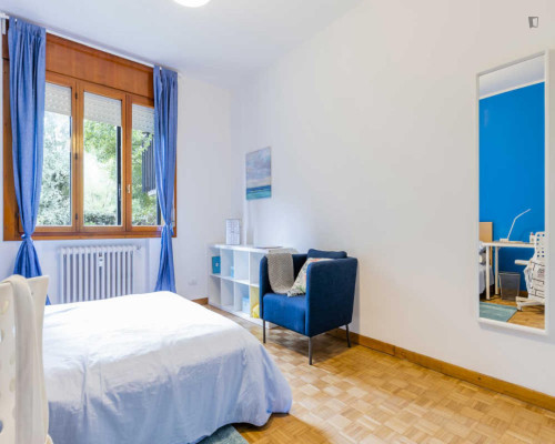 Great looking double bedroom in Padua