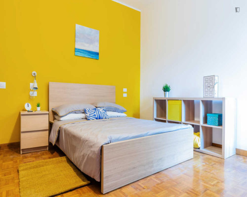 Nice double bedroom in a 5-bedroom apartment near Parco delle farfalle - Gallery - 4