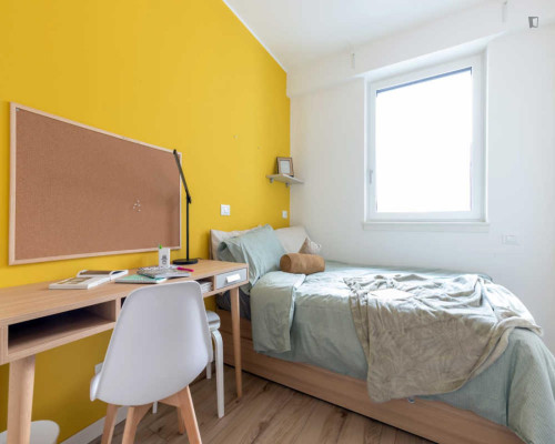 Bright double room near Parco Treves