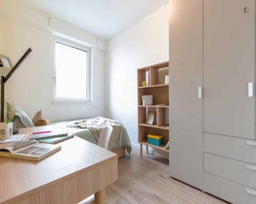 Bright double room near Parco Treves