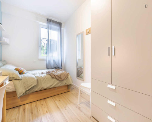 Cute double bedroom in the centre of the city