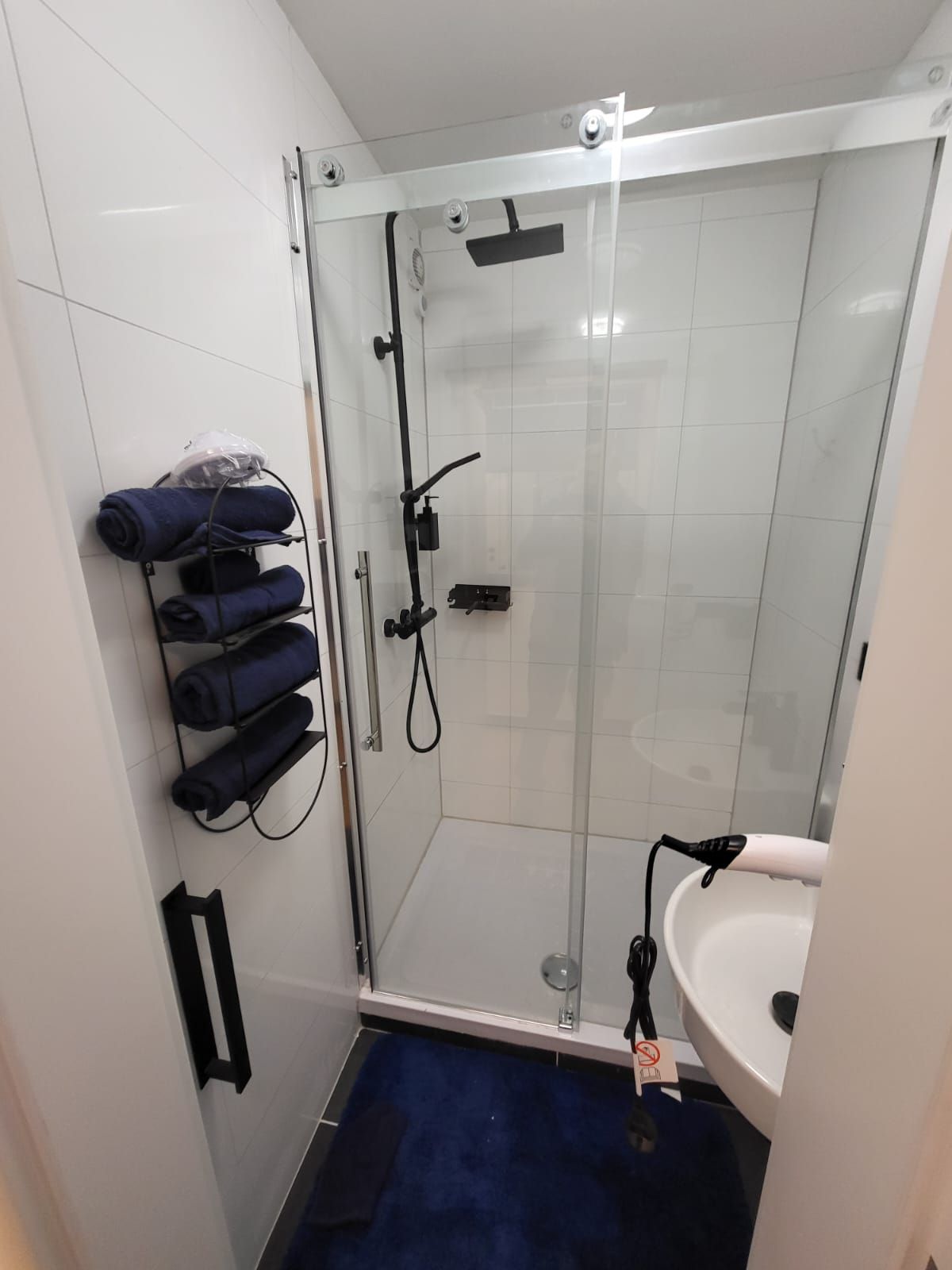 Modern & Chic Studio Apartment In Essen - Apartment 24 - 9