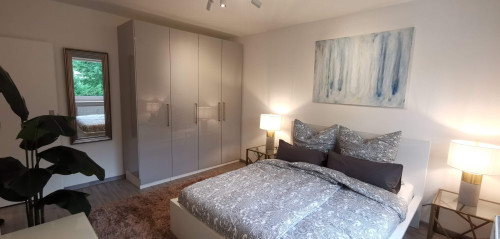 Elegant & modern, central and cosy home directly at the University Clinic in Düsseldorf - Fully furnished