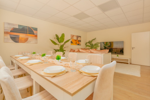 Up to 10 people - 106 sqm designer apartment, prime location, 1 free parking space - Gallery - 18