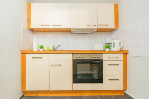 Up to 10 people - 106 sqm designer apartment, prime location, 1 free parking space - Gallery - 4