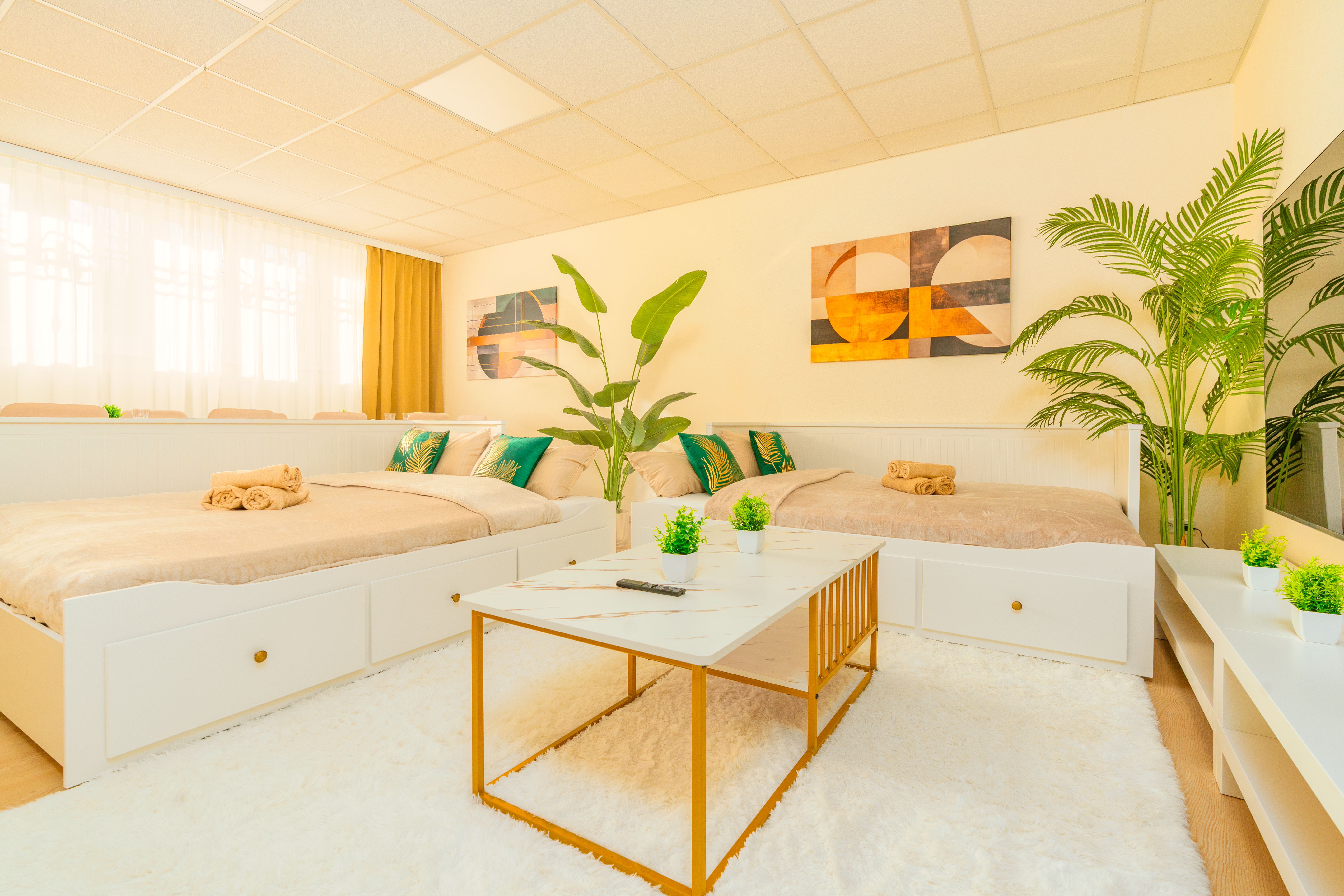 Up To 10 People - 106 Sqm Designer Apartment, Prime Location, 1 Free Parking Space - 8