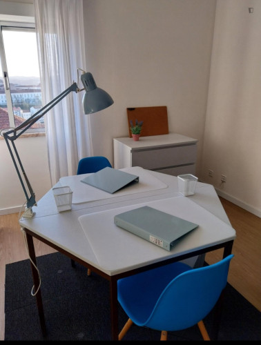 Sublime Twin Bedroom close to the UC, polos I, III, FEUC and CHUC