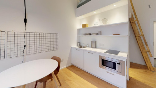 Neat ensuite single bedroom in Prenzlauer Berg