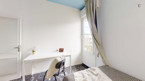 Brilliant single bedroom in Padua