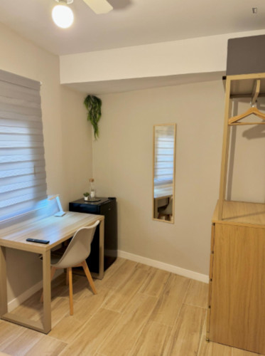 Cosy single bedroom in the centre of Alicante  - Gallery -  5