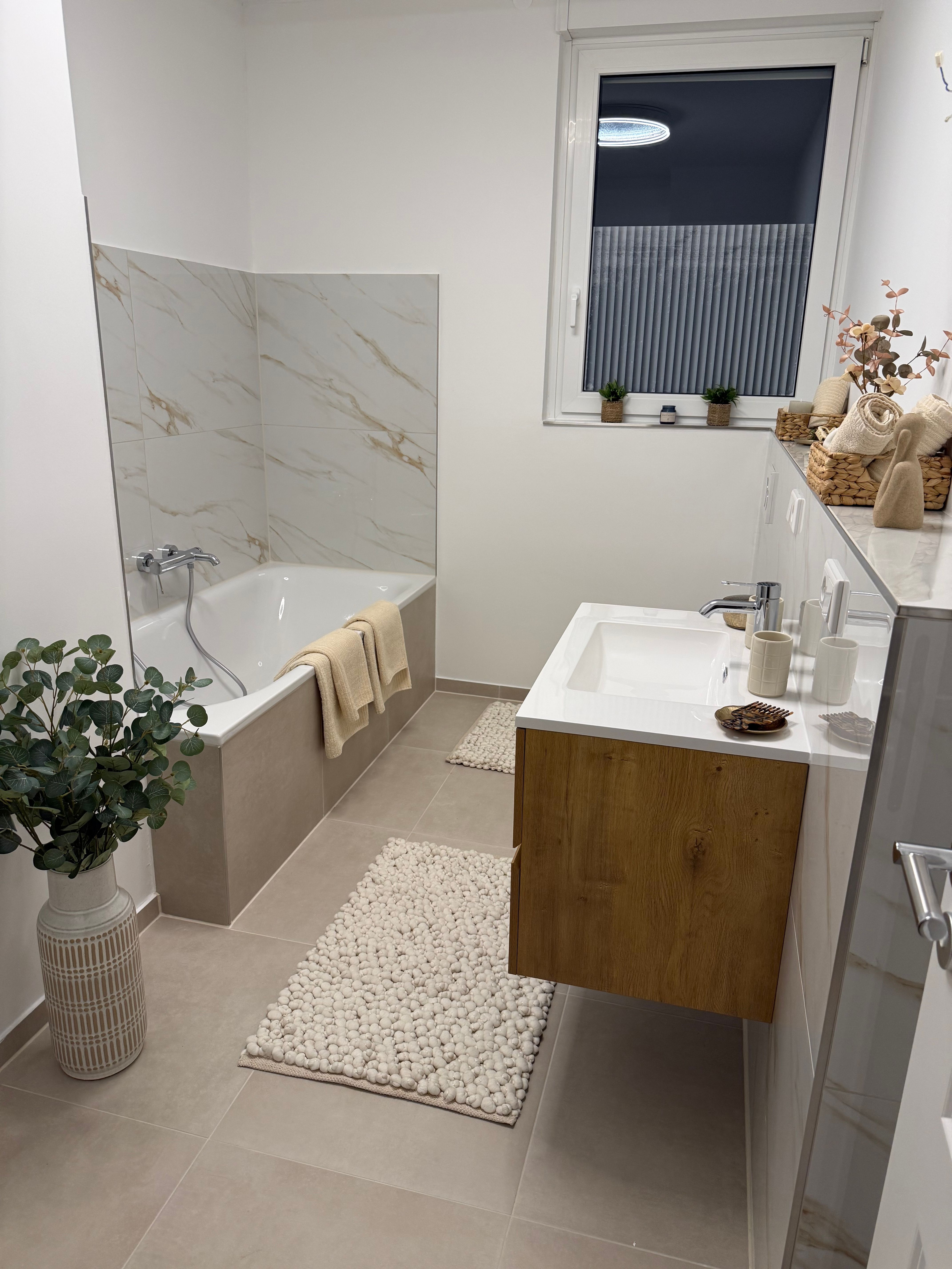 Stylish, High-Quality Furnished Business Apartment – First Occupancy. - 3