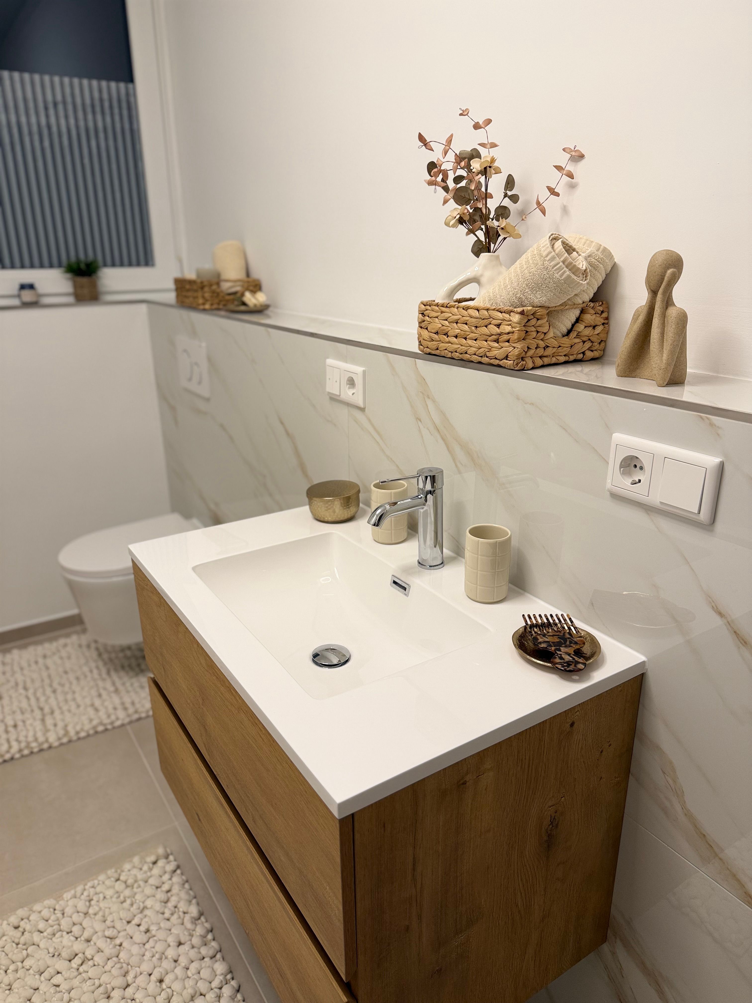 Stylish, High-Quality Furnished Business Apartment – First Occupancy. - 2