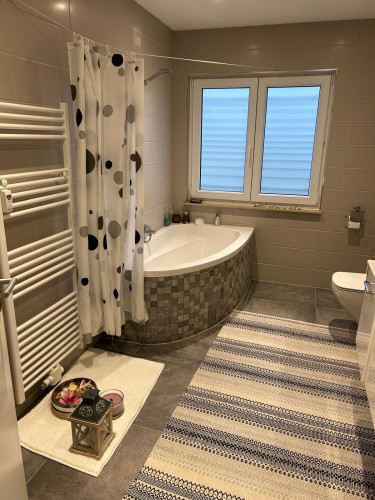 Moderne, helle Wohnung in Top-Lage
