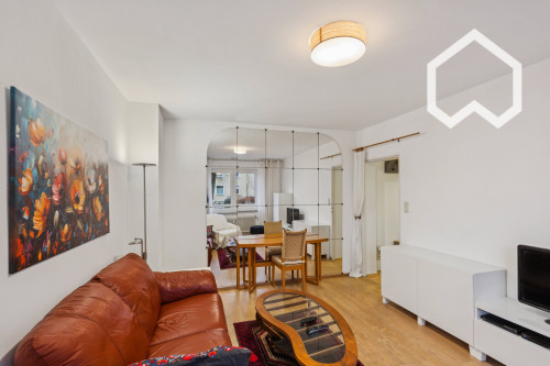 Attractive, Centrally Located 2-Room Apartment - Gallery - 8