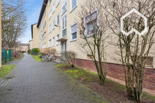 Attractive, Centrally Located 2-Room Apartment - Gallery - 13