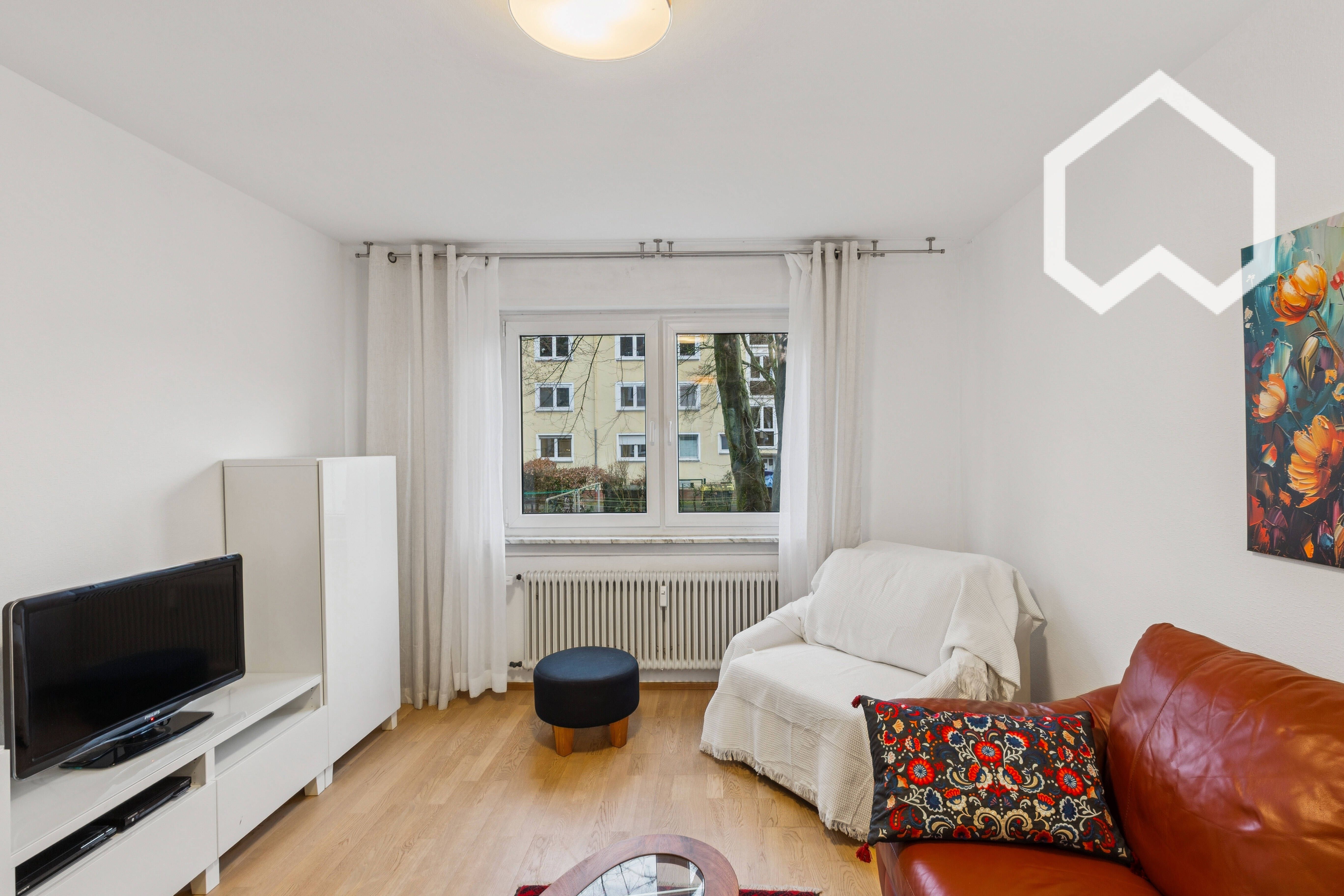 Attractive, Centrally Located 2-Room Apartment - 13