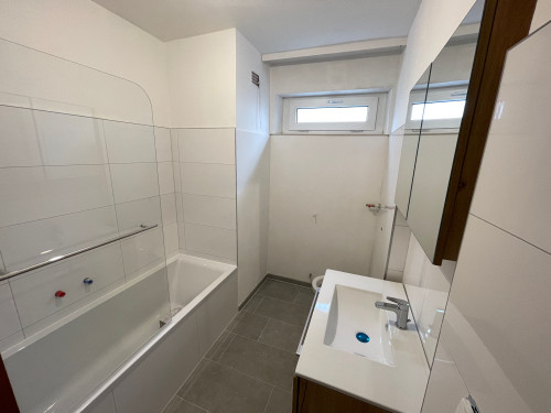 + WiFi + Freshly renovated apartment with new furniture