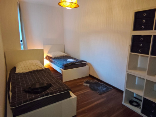 2 Bedrooms l 4 Beds l balcony | kitchen | WiFi