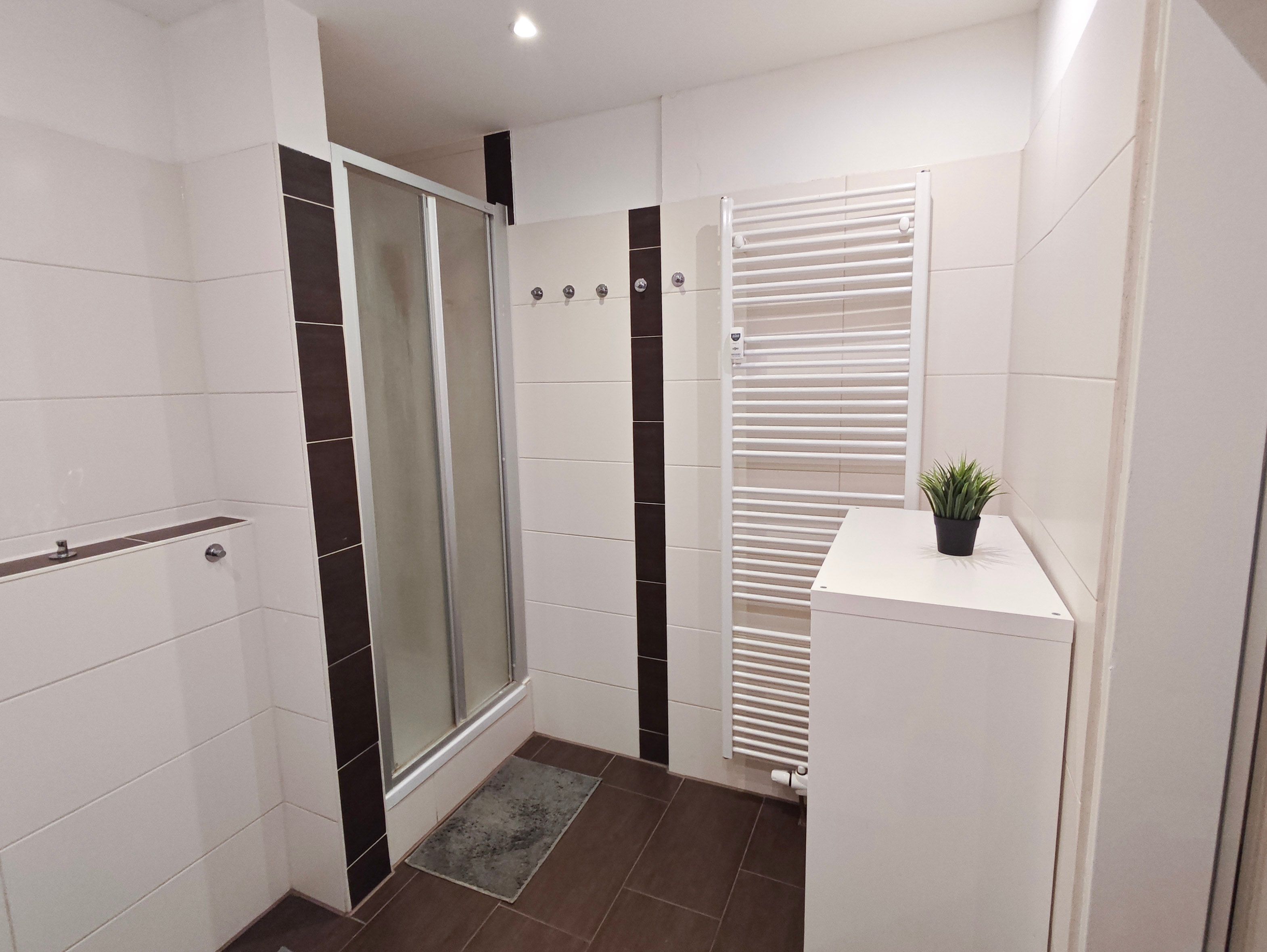 2 Bedrooms L 4 Beds L Balcony | Kitchen | WiFi - 3