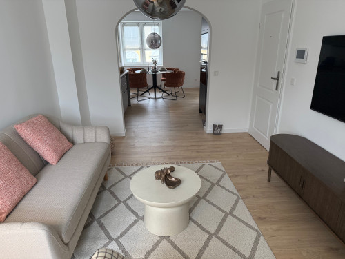 Furnished 2-room dream apartment | 58 m² | Balcony | Premium kitchen - Gallery - 17