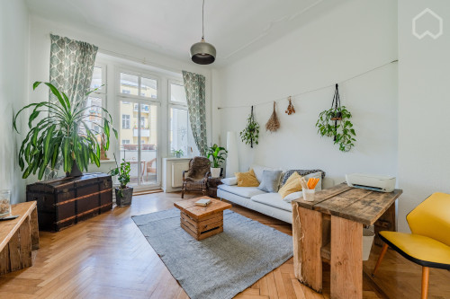 Beautiful, Furnished 80m² Altbau Apartment – A Green Oasis in the Heart of Friedrichshain