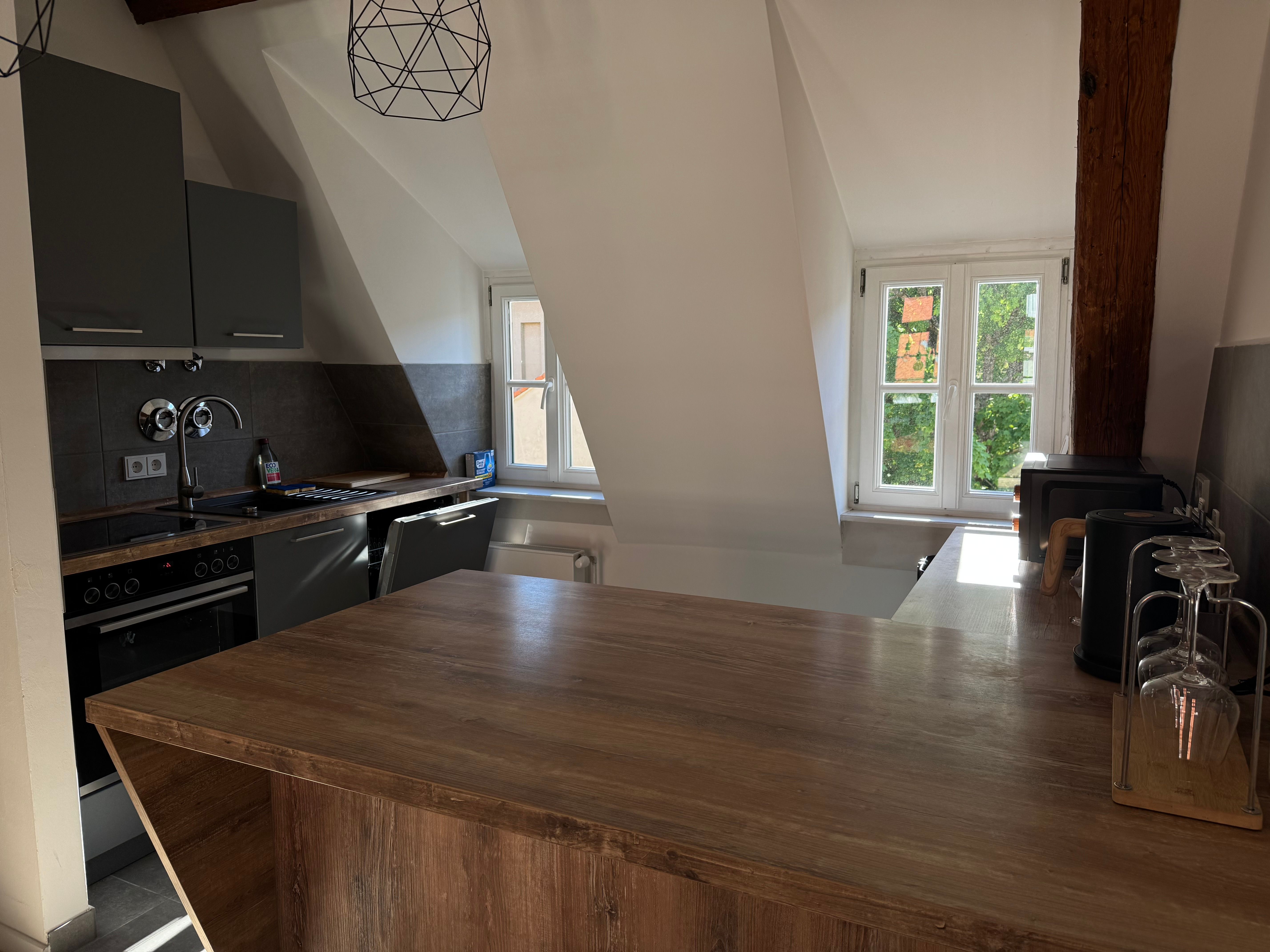Cozy Attic Old Town Flat With Exposed Brick And Open-Plan Kitchen - 3