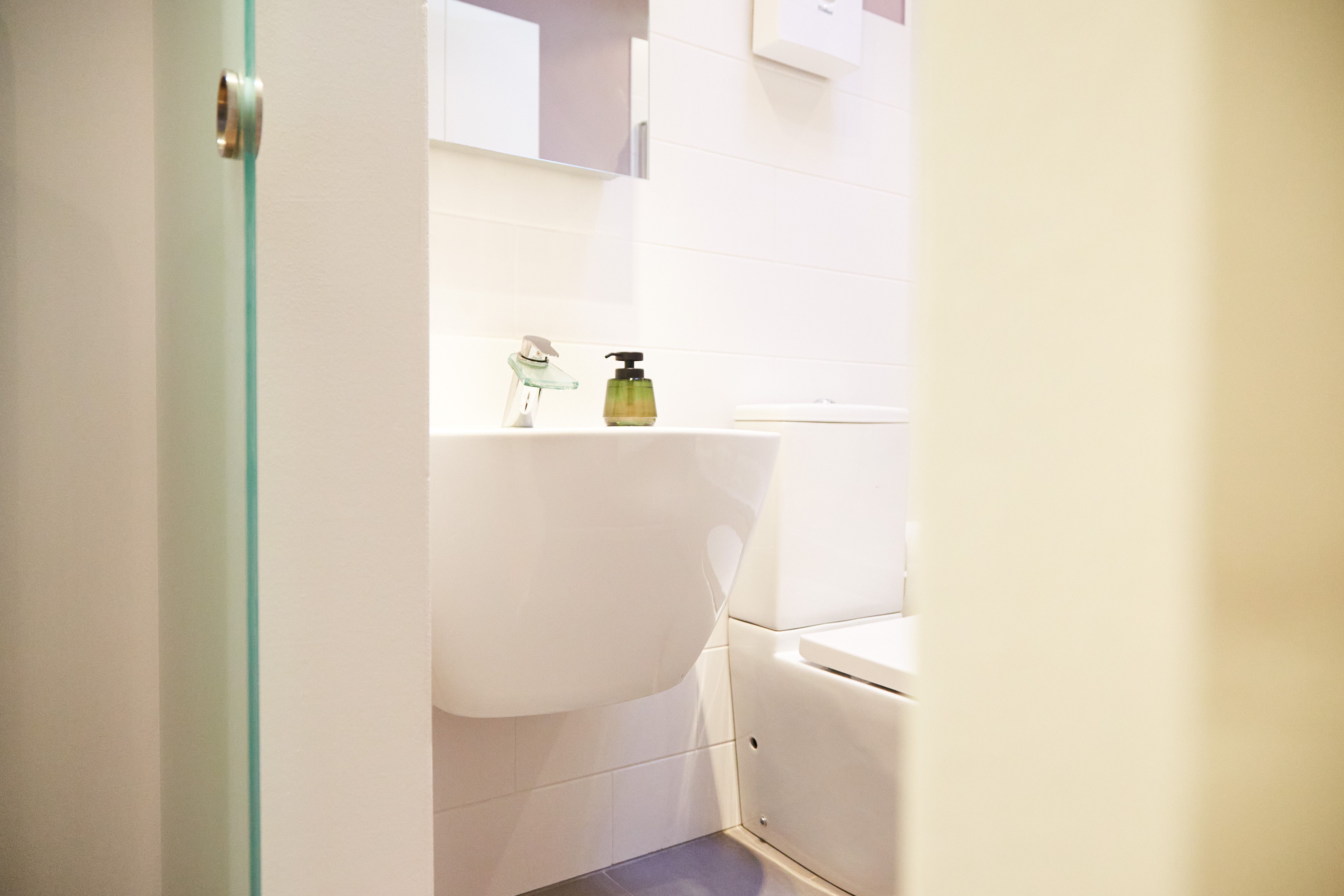 Perfect Home Away From Home - Cozy Apartment Fully Furnished - Great Location Close To UNDP, DHL, Te - Perfect home away from home - Cozy Apartment fully furnished - Great location close to UNDP, DHL, Telekom - Gallery - 6