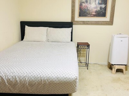 Spacious beautiful room to rent