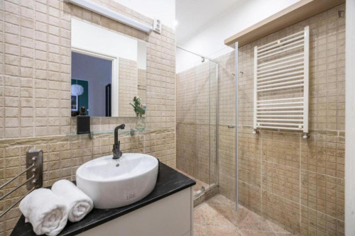 Cozy 2 Bedroom Apartment close to Oktogon Metro - Gallery - 6