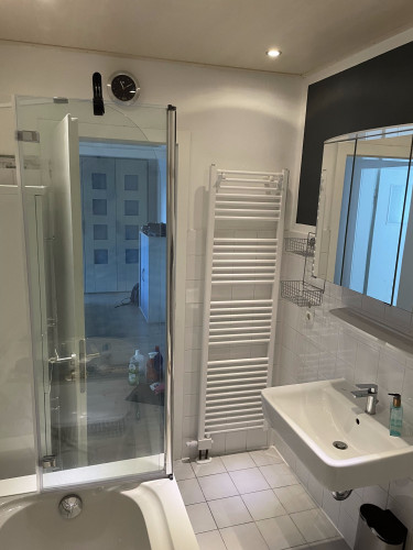 Bright 2 Rooms Flat Near Cologne | Registration | Long-Term Ready