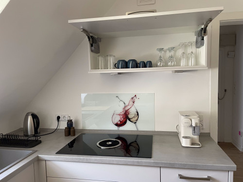 Bright 2 Rooms Flat Near Cologne | Registration | Long-Term Ready