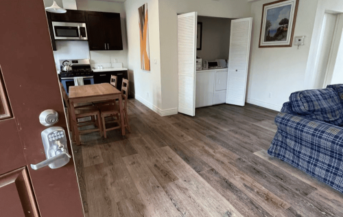 2616 South Manhattan Place