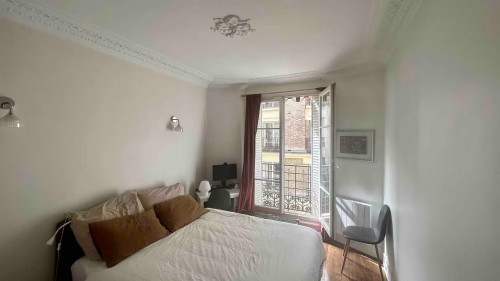 Charming 1BR flat in 18e (near montmartre)