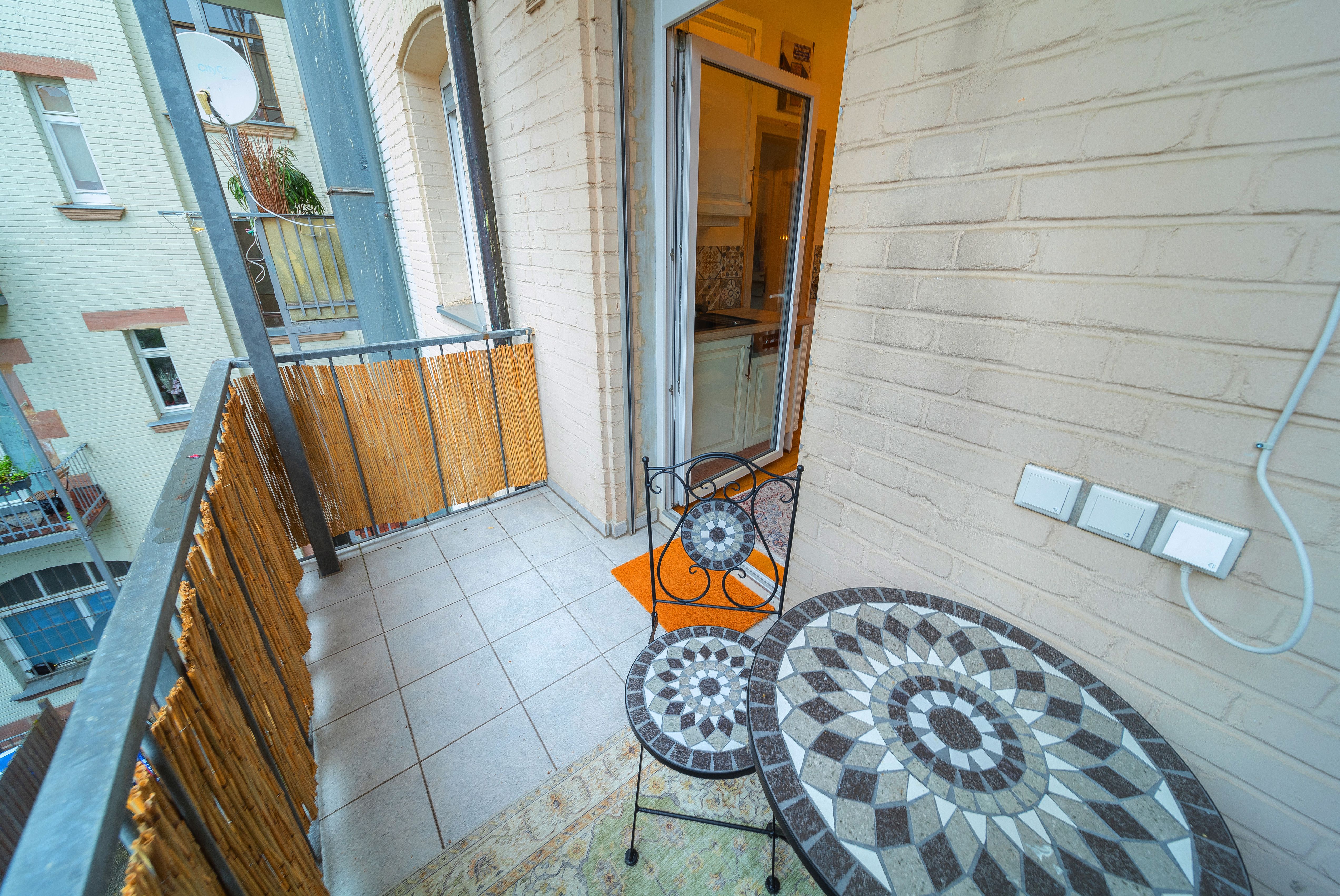 Stylishly Furnished & Freshly Renovated – Living With Oriental Flair In Nuremberg - 22