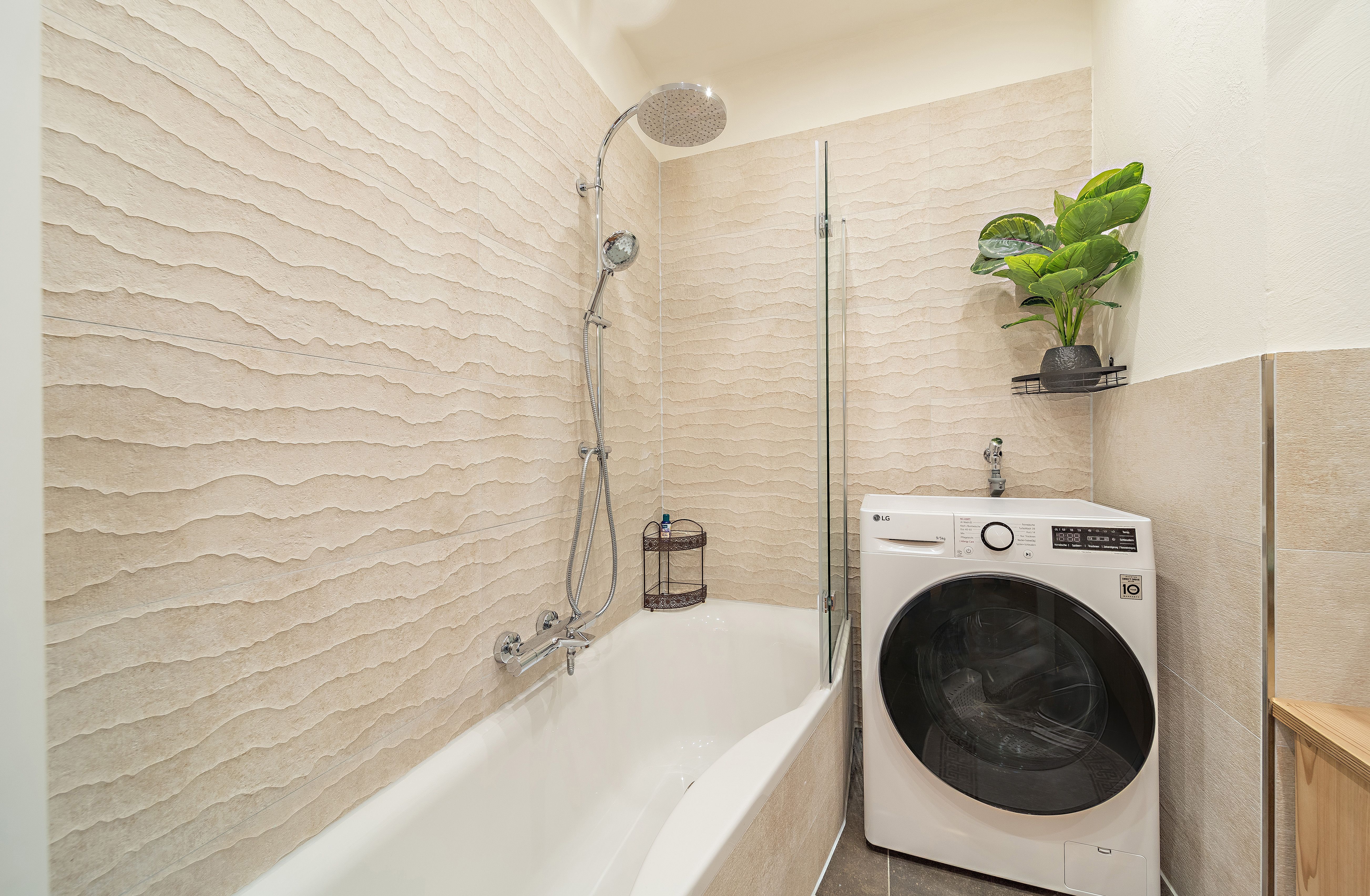 Stylishly Furnished & Freshly Renovated – Living With Oriental Flair In Nuremberg - 14
