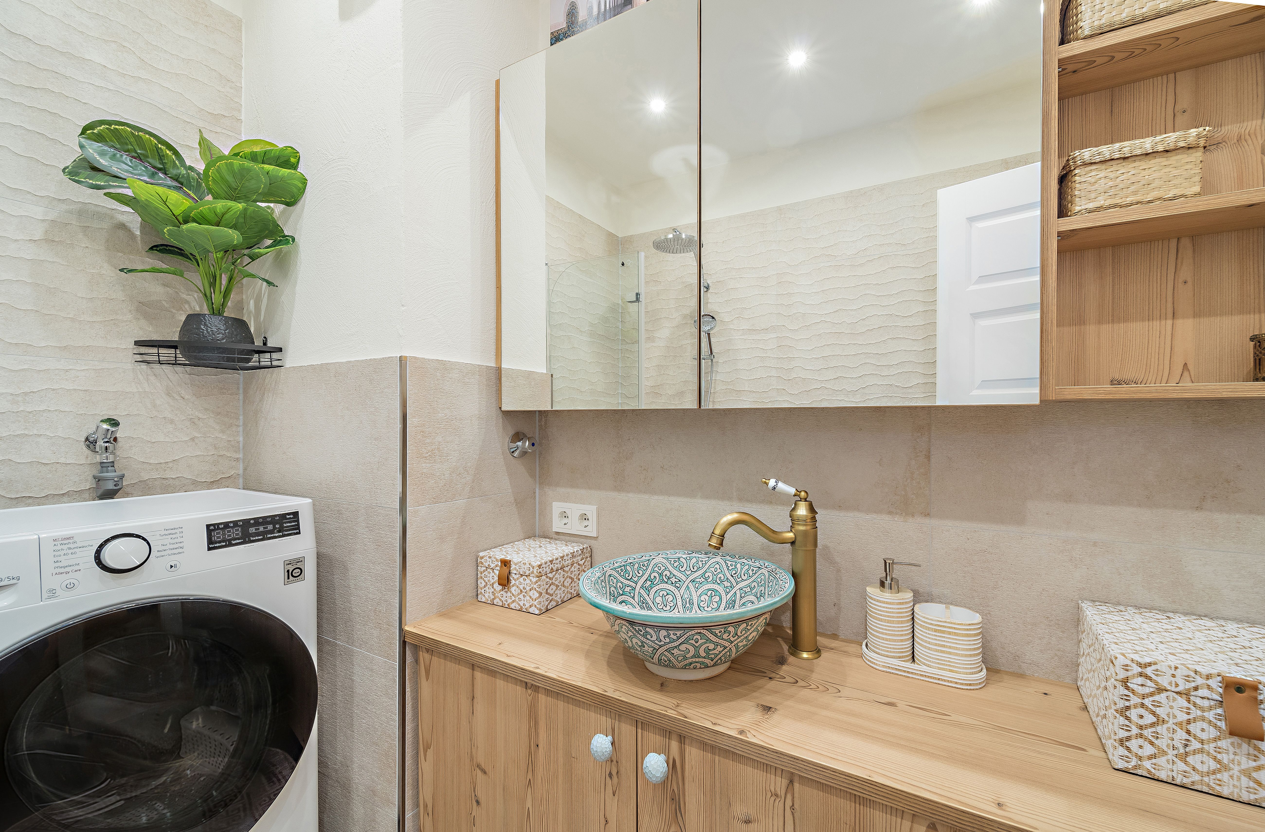 Stylishly Furnished & Freshly Renovated – Living With Oriental Flair In Nuremberg - 12