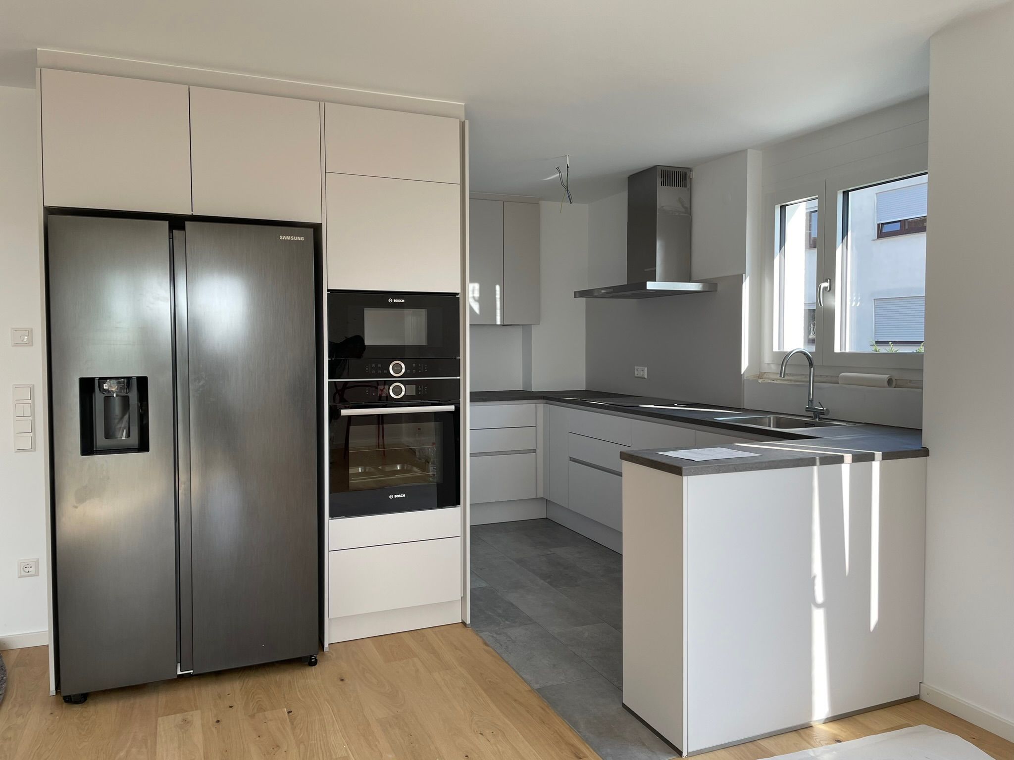 Top 4-Room Designer Furnished Apartment With Balcony Near Leonberg City Park: Central, Bright, Luxur - 11