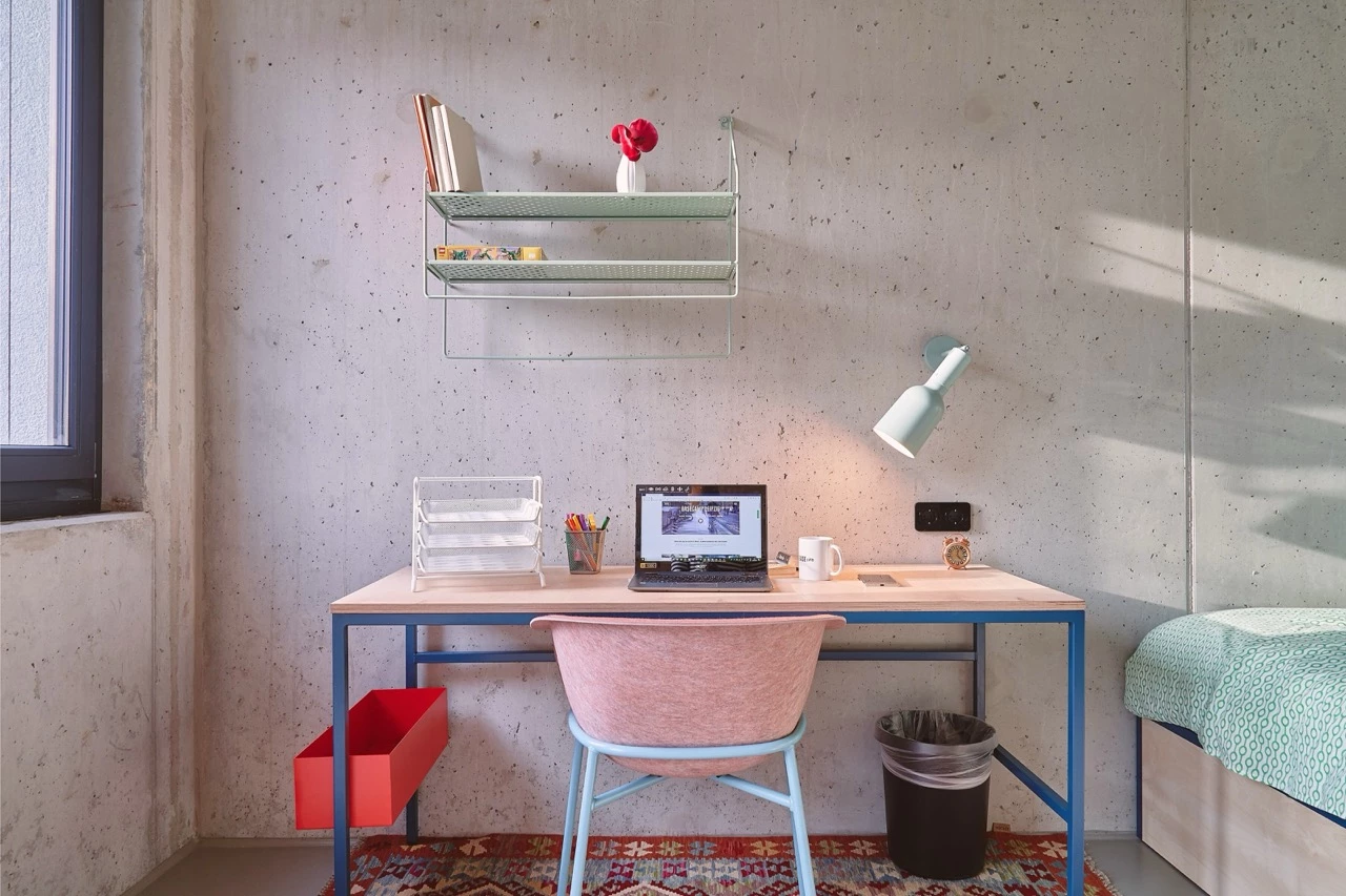 Single Shared Kitchen - 6