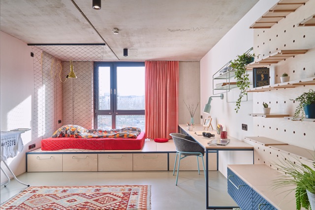 Studio Shared Kitchen - 1
