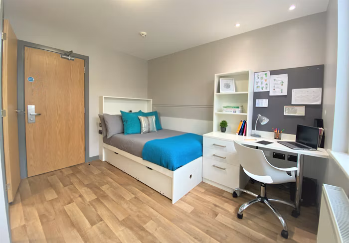 En-Suite Bronze Plus - 2