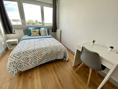 Room - Colocation meublée de 110.0m2 - 640€ - Rosny-sous-Bois - Gallery - 1